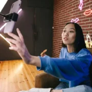 Sosiaalisen median mainonta